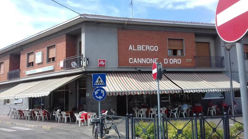 Hôtel pour 6 personnes, avec vue et terrasse, animaux acceptés à Sale - 4