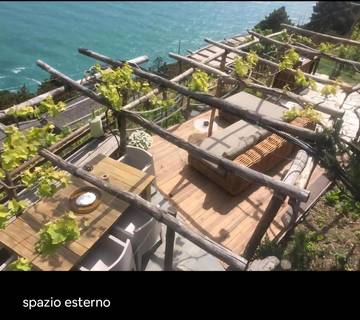 Villa für 2 Personen, mit Pool und Ausblick sowie Garten in Ligurien