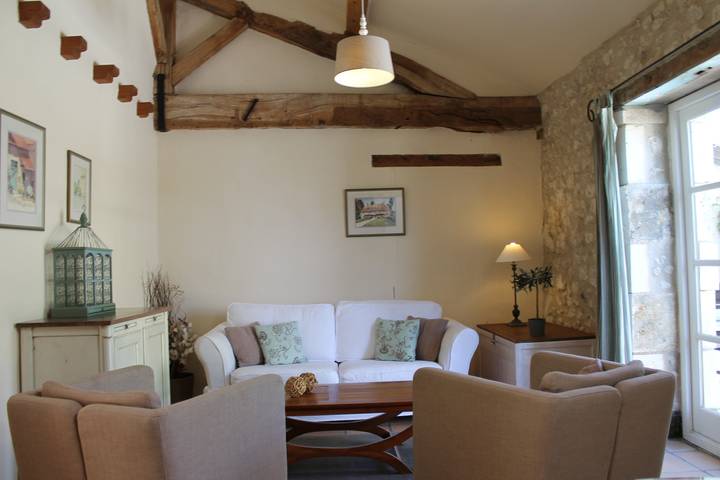 Gîte pour 4 personnes, avec Piscine à Pillac - 2