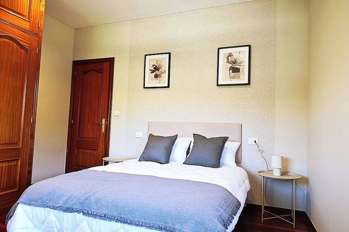 A home on the banks of the Miño River, ideal for families and groups of friends. in Lugo, Province de Lugo