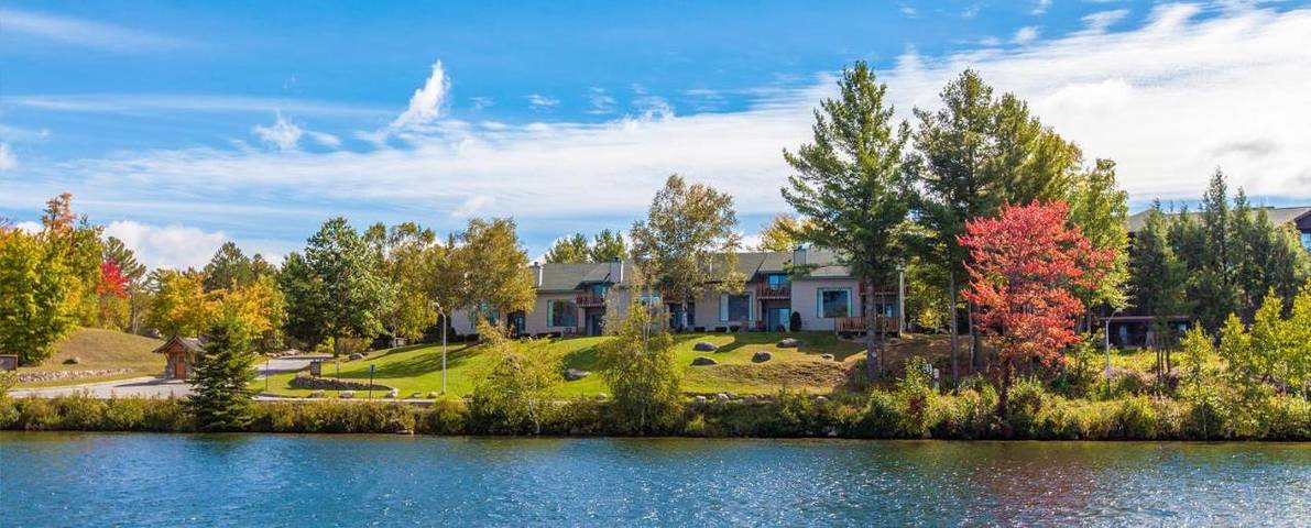 Resort für 8 Personen, mit Sauna und Terrasse sowie Ausblick und Seeblick - 1
