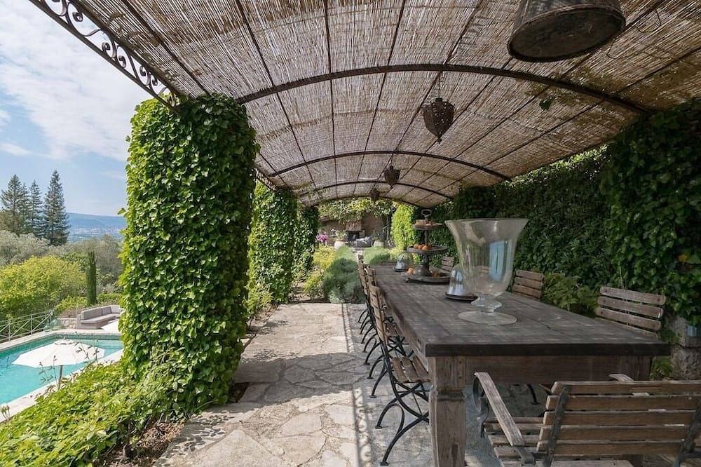 Villa pour 11 Personnes dans Mouans-Sartoux, Région de Cannes