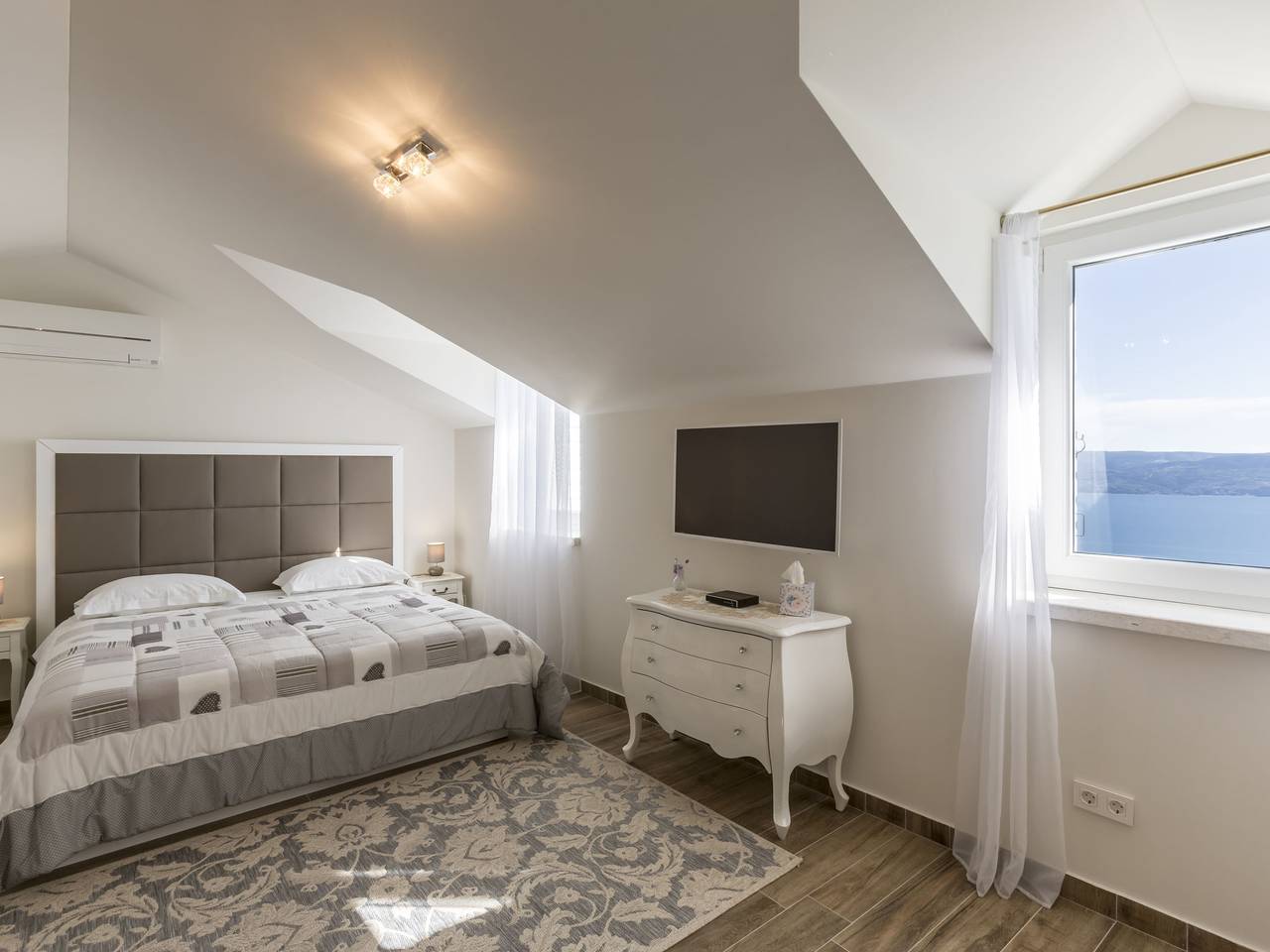 Villa Nareste in Jesenice, Split-Dalmatien