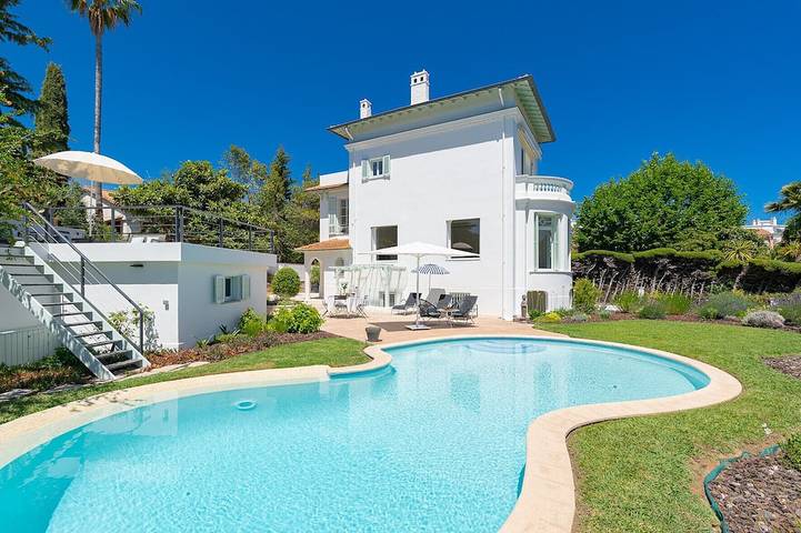 Villa for 6 people, with garden and balcony in Nice (France)