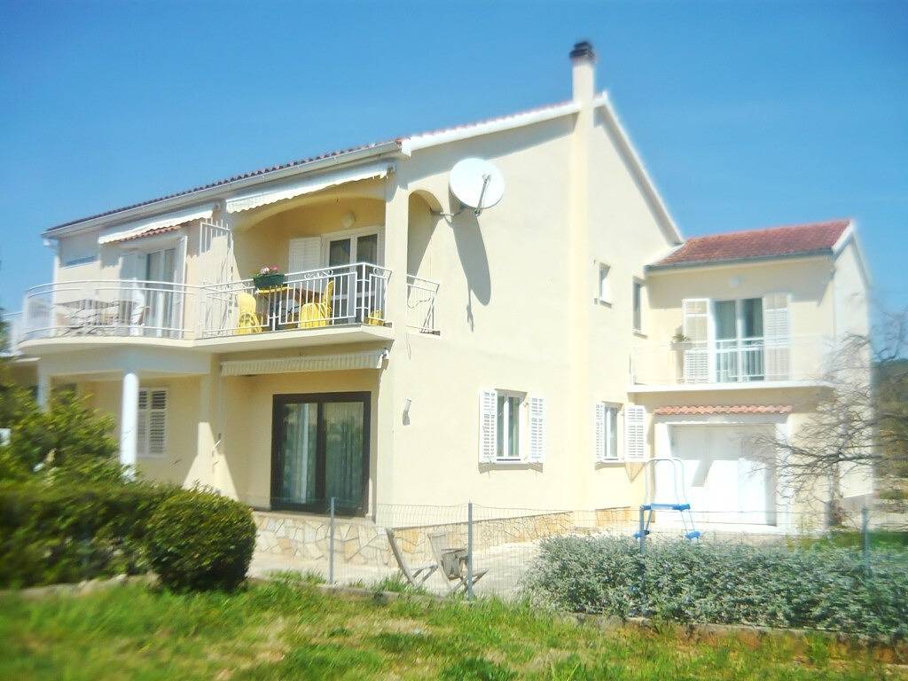 Ganze Wohnung, Standard Ferienwohnung mit Meerblick in Sukosan, Zadar