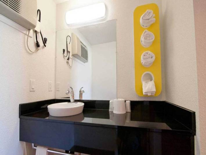 Apartamento entero, 1 cama king size | Movilidad | Bañera, Nsmk in Bremerton, Condado de Kitsap