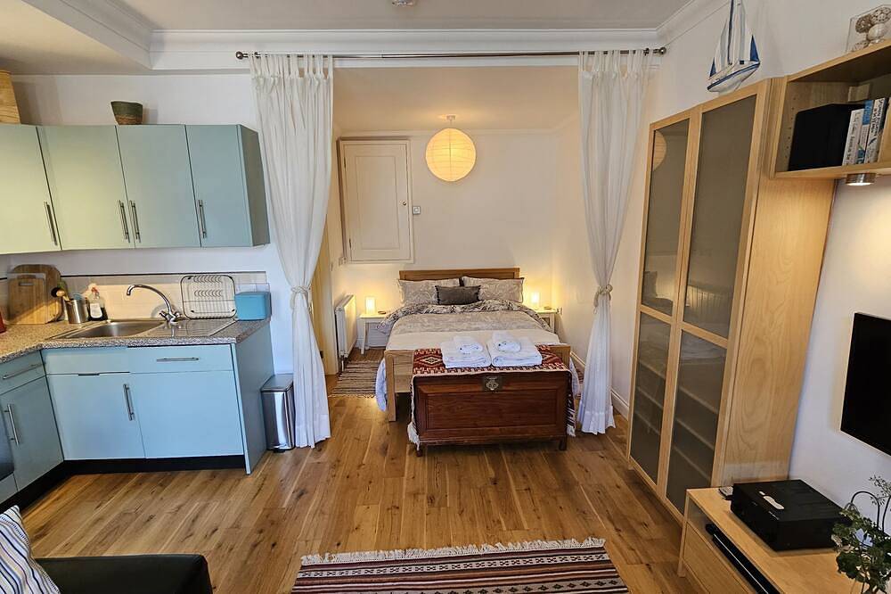 No 1 -  an apartment that sleeps 2 guests  in 1 bedroom in St Mawes, Cornwall