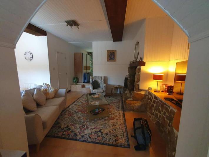 Location de vacances pour 2 personnes, avec piscine et jardin ainsi que terrasse et sauna à Saint-Saud-Lacoussière - 2