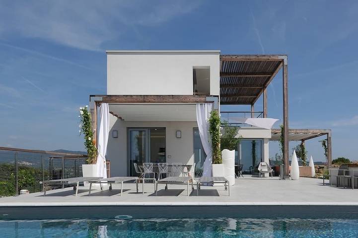 Ferienhaus für 6 Personen, mit Balkon und Garten