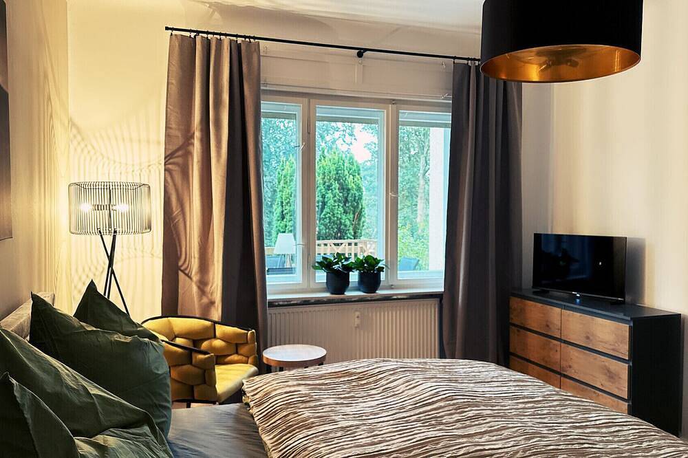 Ganze Wohnung, Ferienwohnung\"Seelenruh\" in der grünen Oase am Rande von Berlin in Falkensee, Havelland