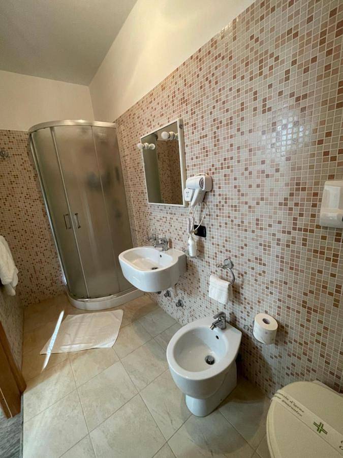 Chambre d’hôte pour 2 personnes, avec jardin et vue, animaux acceptés à Gela - 3