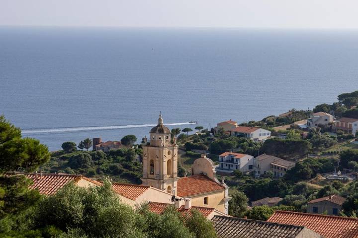 Hôtel pour 2 personnes, avec jardin ainsi que piscine et vue dans Office de Tourisme de Cargese - 4