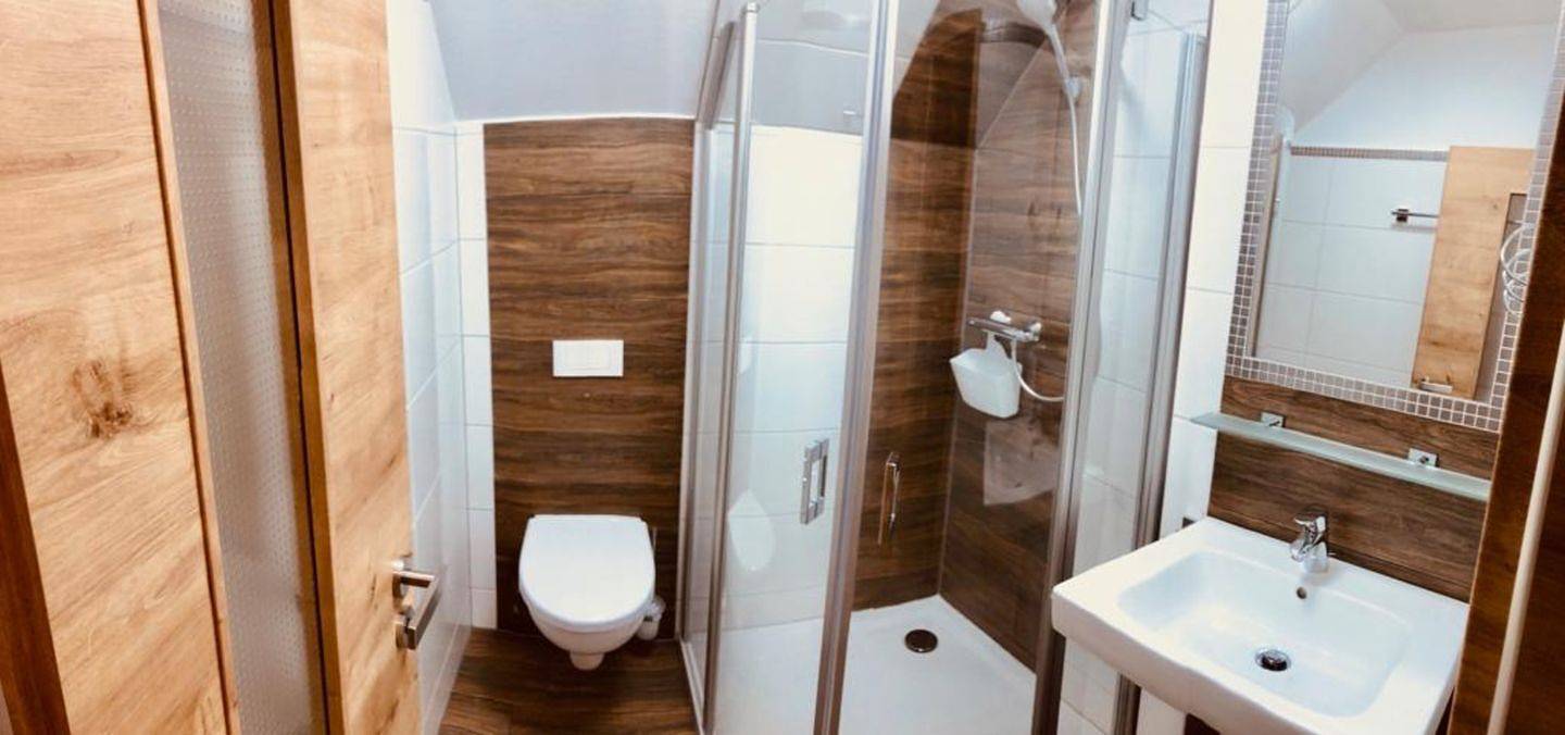 Ganze Wohnung, Wunderschönes Appartement, Odins Blick direkt am  Privatstrand, Garten und Sauna in Lobbe, Mönchgut