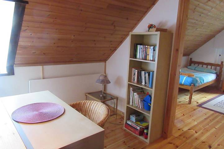 Traditional style Cottage in a quiet location close to the Kenmare Bay in County Kerry