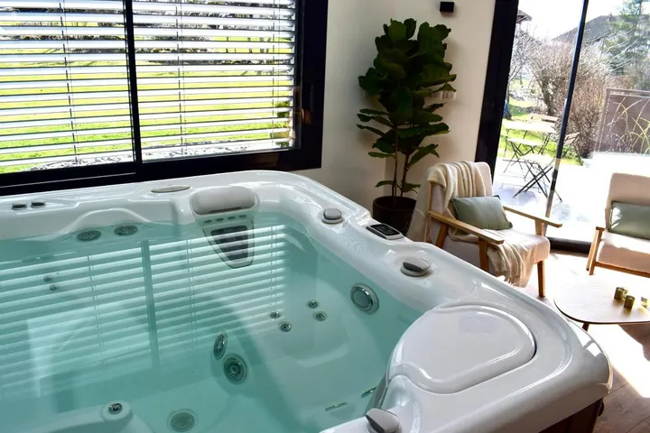 Casa de vacaciones para 2 personas, con sauna y terraza además de jardín y jacuzzi - 1