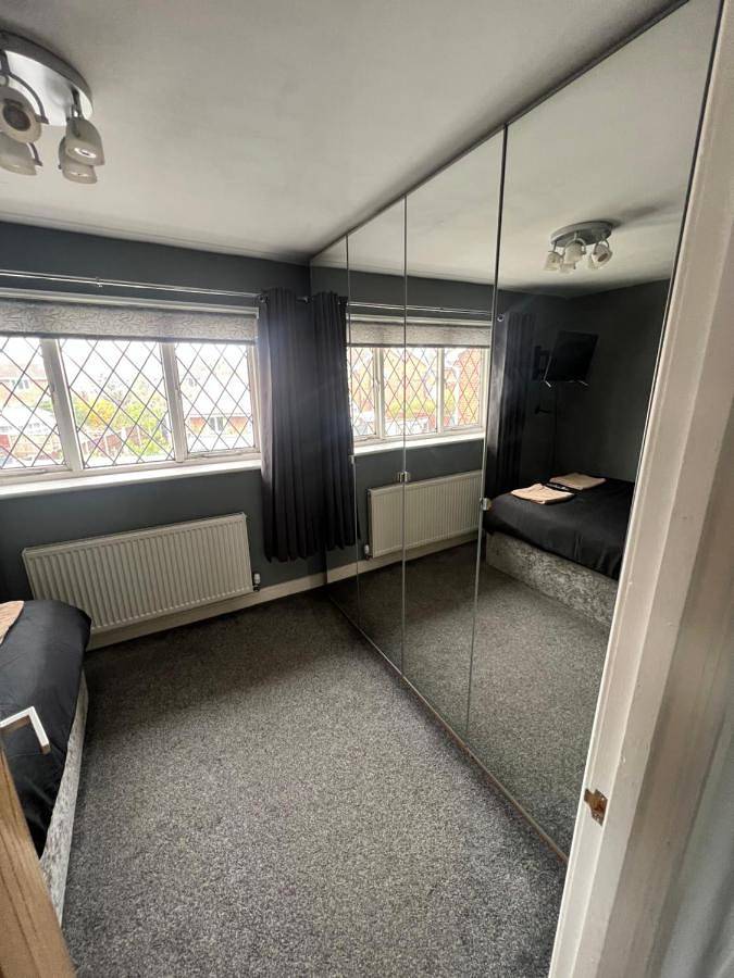 Entire apartment, 2 bed semi-detached house in Warrington, Cheshire