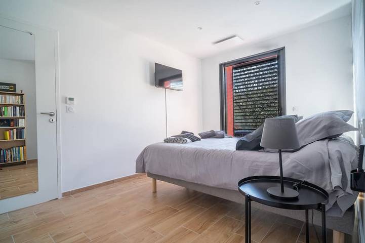 Location de vacances pour 10 personnes, avec jardin et jacuzzi à Tavel - 2