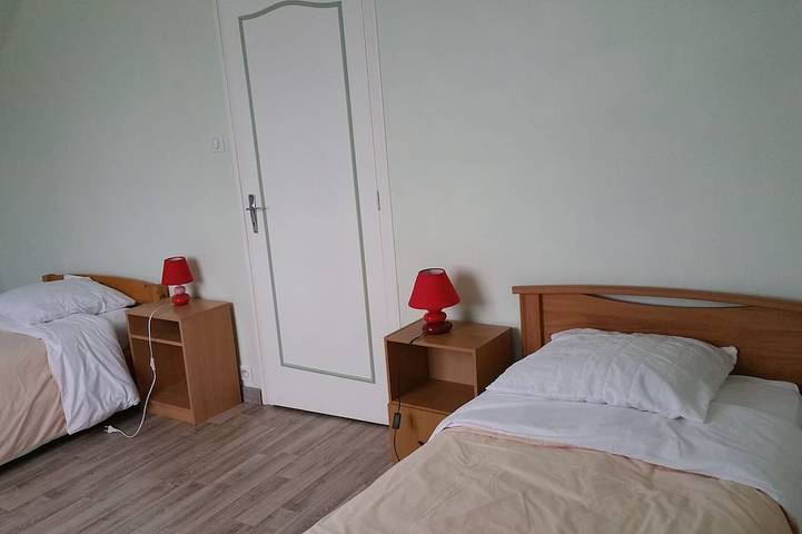 Location de vacances pour 8 personnes, avec jardin et terrasse à Morieux - 4