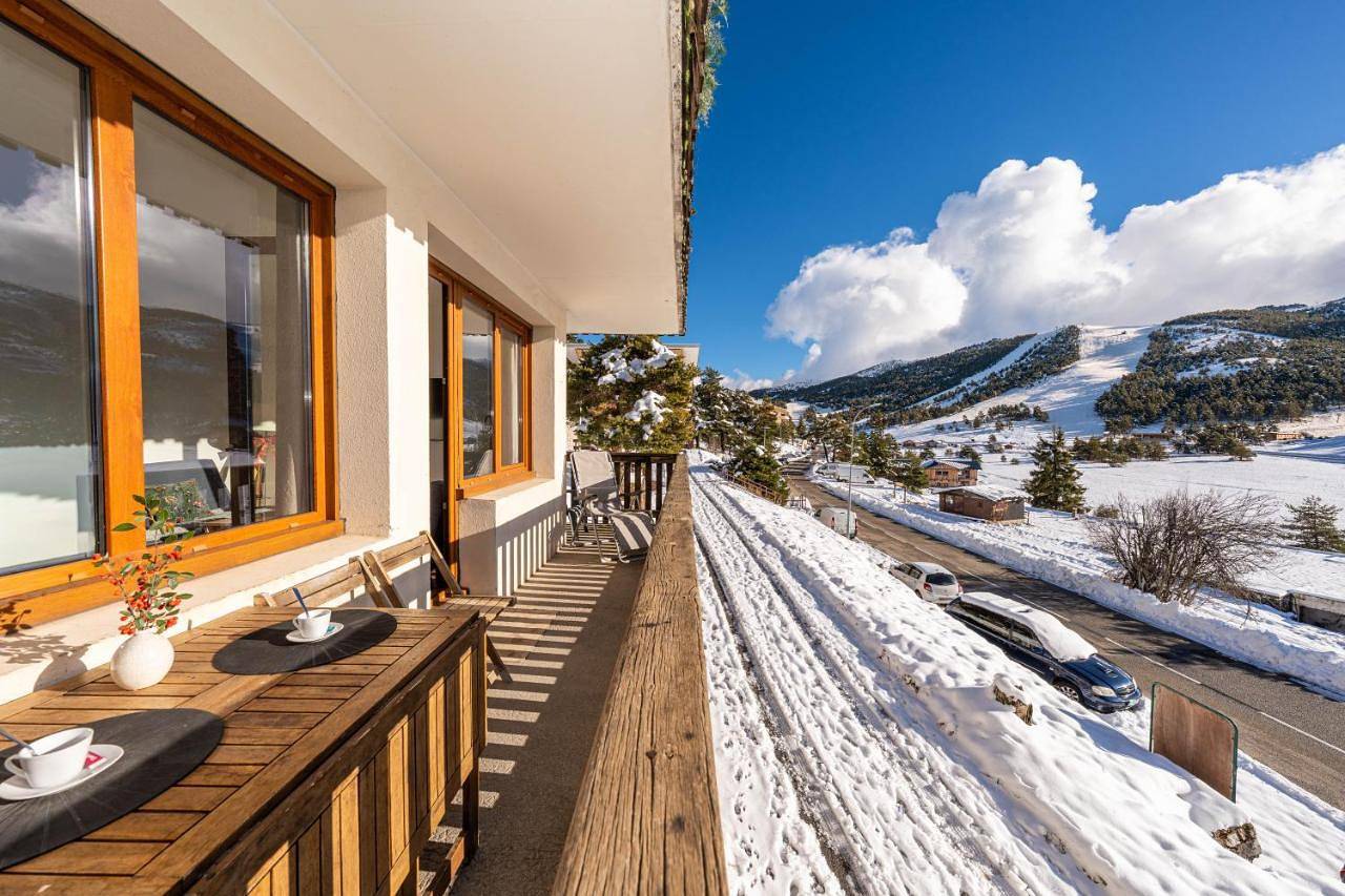 Appartement entier, Panorama des Cimes - T3 avec Sauna privé et Vue imprenable sur la Station in Gréolières les Neiges, Gréolières