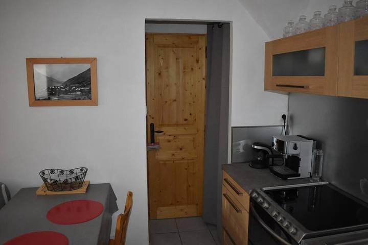 Gîte pour 2 personnes, avec jardin et balcon à Les Vigneaux - 3