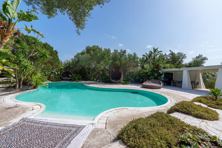 Villa 'Smeralda' with Sea View, Private Pool and Wi-Fi in Porto Rotondo, Olbia
