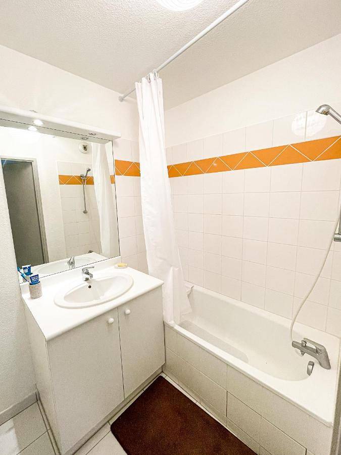 Gîte pour 4 personnes, avec piscine ainsi que jardin et vue, animaux acceptés à Coulounieix-Chamiers - 4