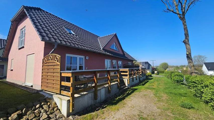 Ferienwohnung für 5 Personen, mit Terrasse und Garten in Benz - 3