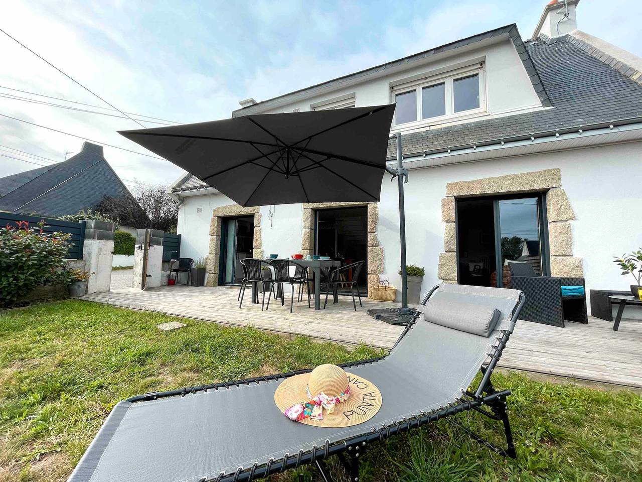 Maison de vacances 'Ty Glou Maison Charmante' avec terrasse privée, jardin privé et Wi-Fi in Ploemeur, Côte des Mégalithes