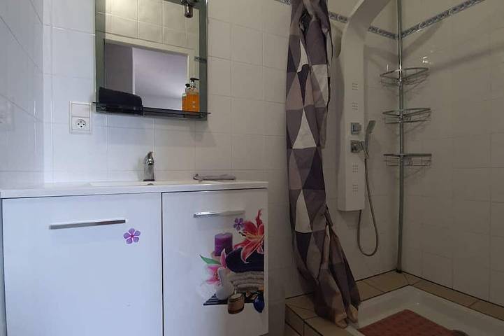 Location de vacances pour 3 personnes dans Bellefont-La Rauze - 2