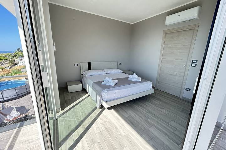 Infinity Dom Villa (Vacation Home) in Zambrone, Province de Vibo Valentia