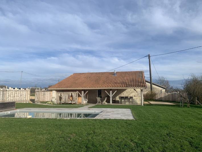 Gîte pour 8 personnes, avec terrasse ainsi que piscine et jardin, animaux acceptés en Aquitaine - 3