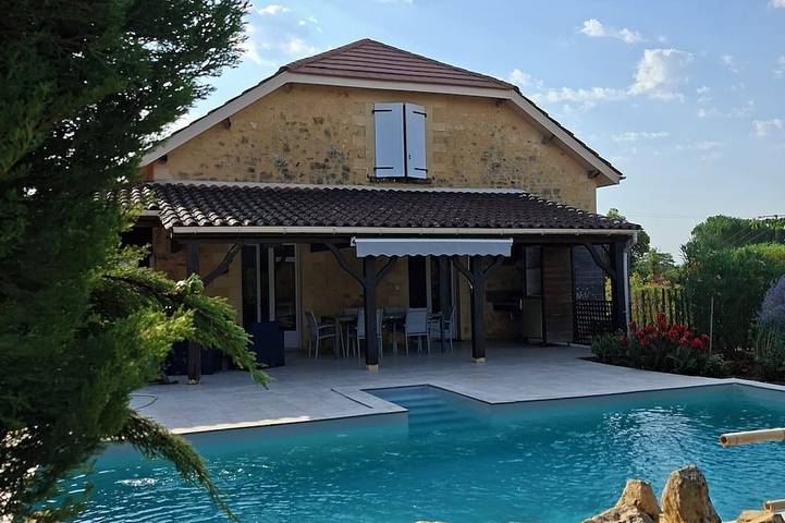 Location de vacances pour 8 personnes, avec Terrasse et Jardin à Coux-et-Bigaroque
