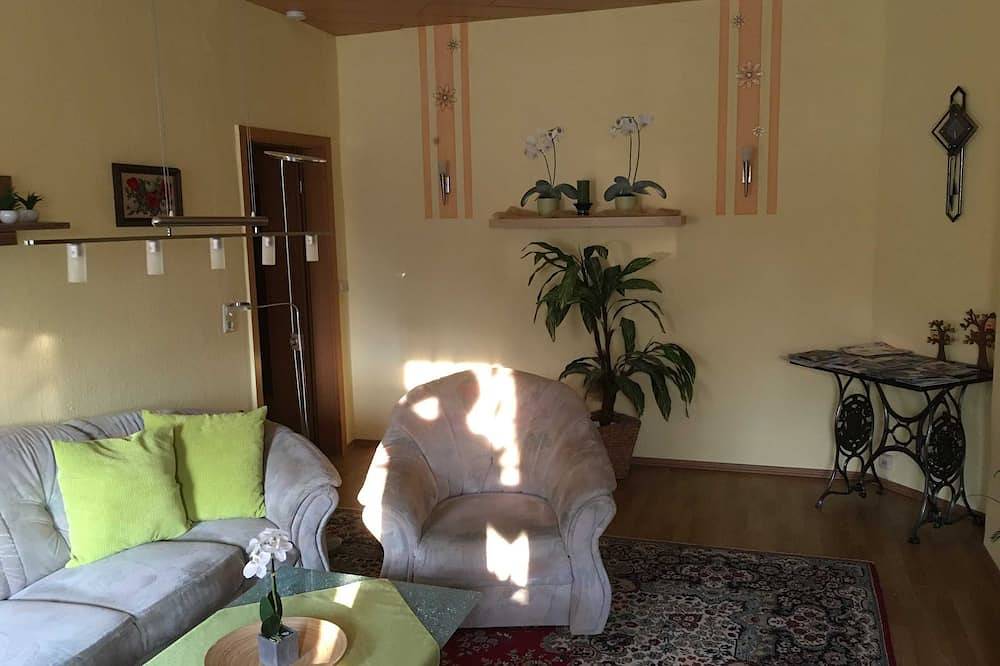 Entire apartment, Vacation apartment 1 Alte Kaserne - Holiday apartments Alte Kaserne close to Lake Drewen in Wesenberg, Mecklenburg-Strelitz