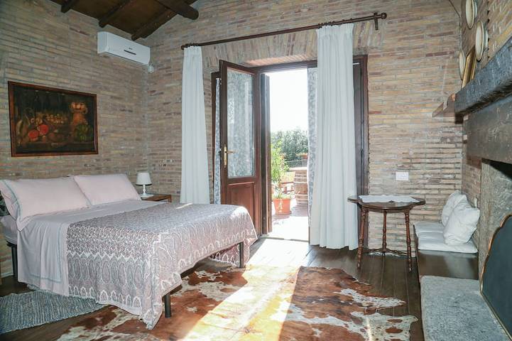 Cottage independent from the villa provided with kitchenette in Viterbo, Province de Viterbo