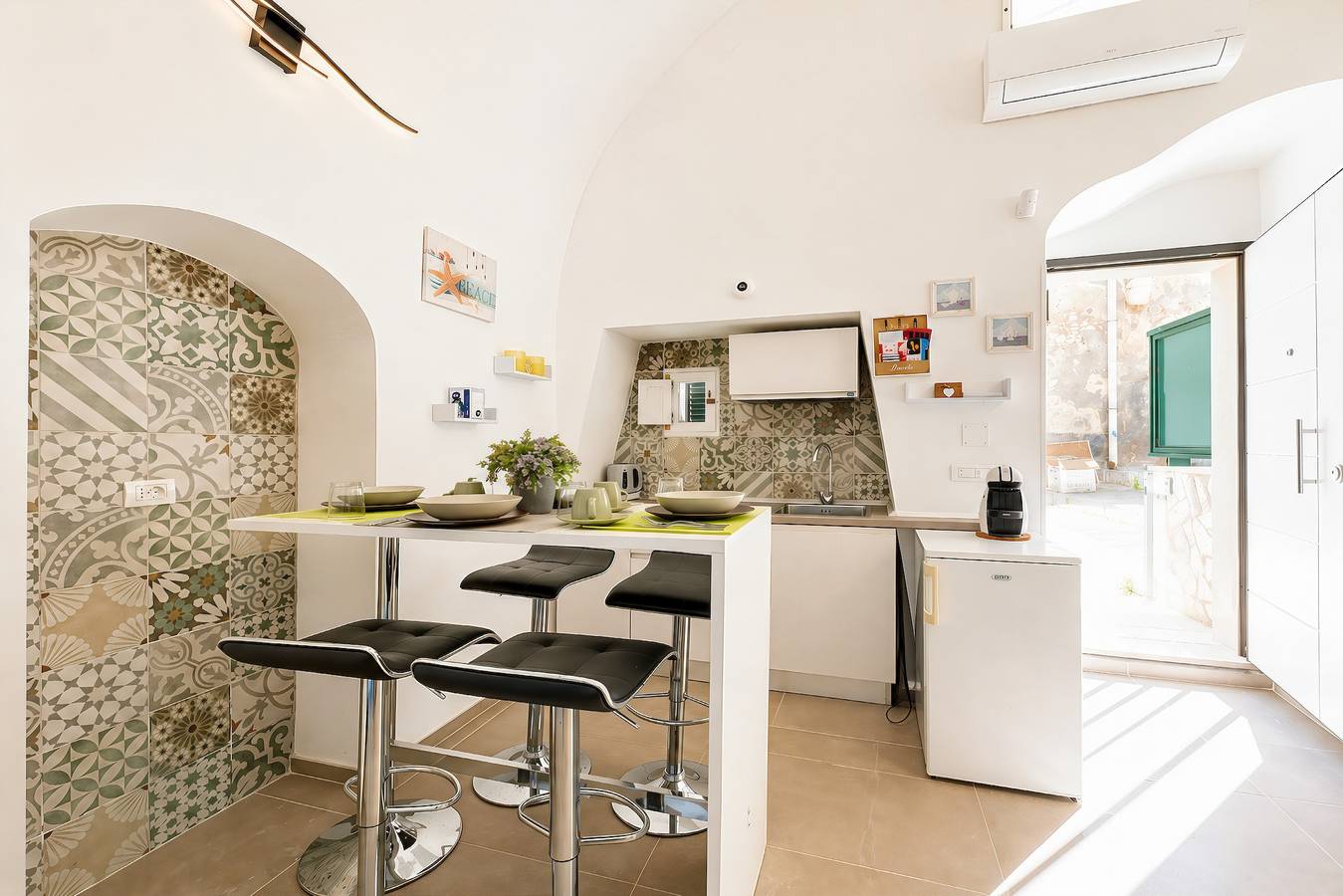 Ganze Wohnung, Apartment „Venti Nodi“ mit Balkon, Wlan und Klimaanlage in Vieste, Gargano