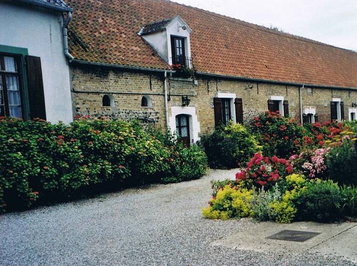 Gîte pour 10 personnes, avec terrasse et jardin, animaux acceptés