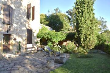 Chambre d’hôte pour 2 personnes, avec terrasse à Cordes-sur-Ciel