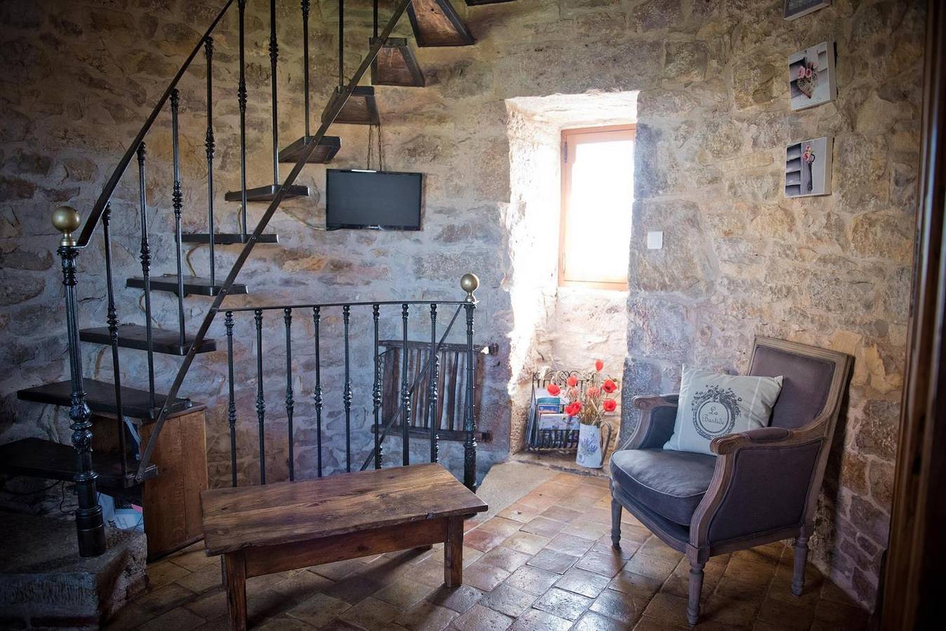 La Tour de Garde in Alvignac, Causses du Quercy Regional Nature Park