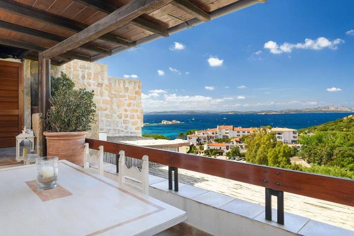 Ferienwohnung für 4 Personen, mit Garten und Ausblick sowie Pool - 1