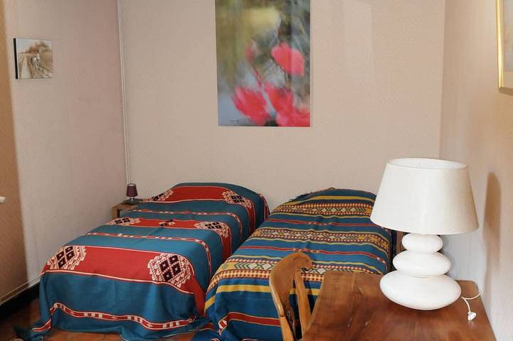 Gîte pour 8 personnes, avec piscine et jardin à Maresché - 2