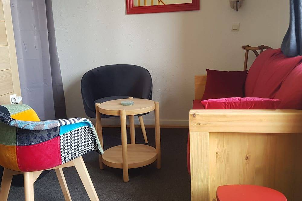 Ganze Wohnung, 42 m² duplex apartment at the foot of the ski slopes in Station de Risoul, Risoul