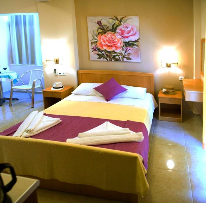 Gîte pour 2 personnes, avec jardin et vue dans Palaiochora - 4