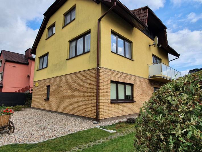 Apartament wakacyjny dla 4 osób, z Balkon i Ogród w Żarnowska