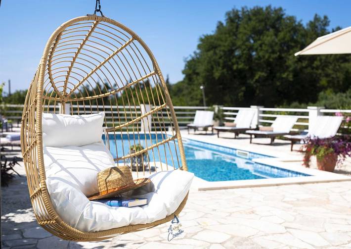 Villa for 10 people, with view and garden as well as pool - 1
