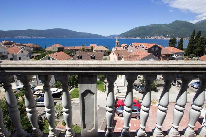 Maison d’hôte pour 2 personnes, avec jardin dans Tivat - 2