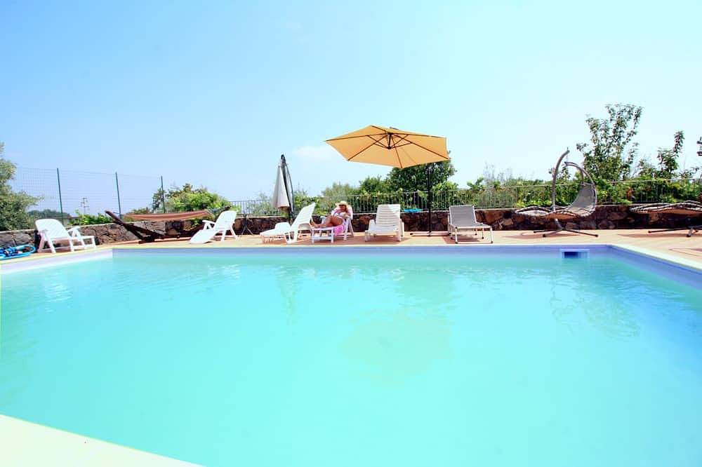 Villa Miraetna in Santa Venerina, Etna