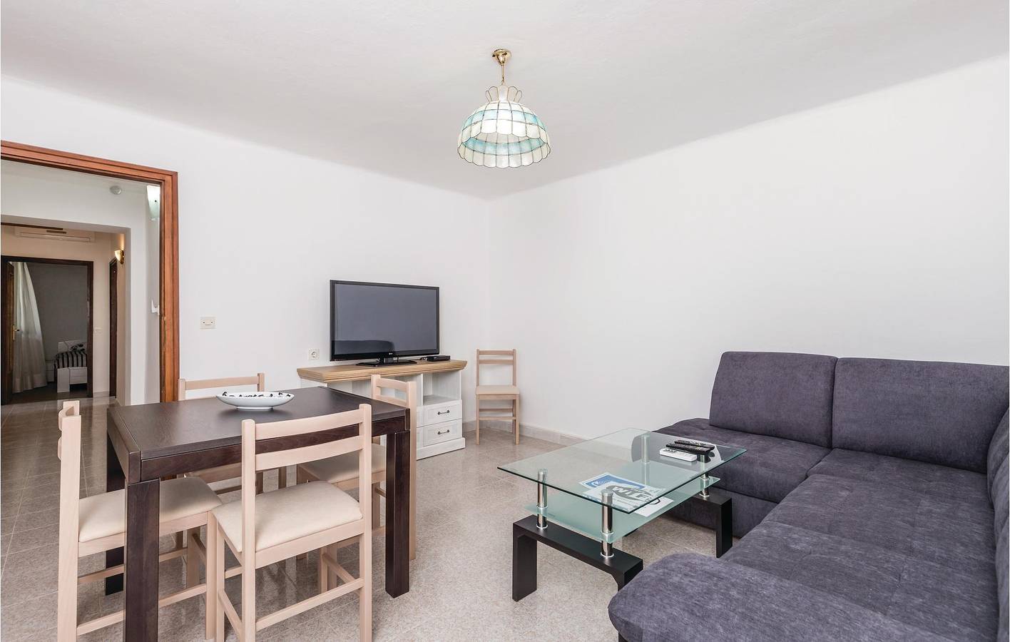 Ganze Ferienwohnung, Ferienwohnung für 4 Personen mit Terrasse in Kaštel (Barbat), Barbat na Rabu