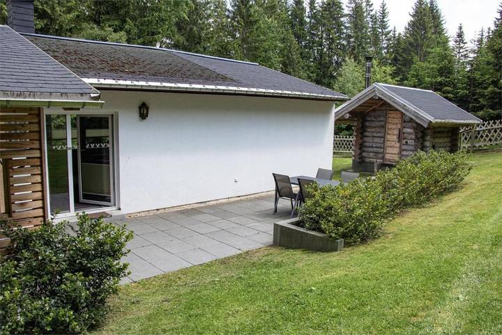 Ferienhaus für 4 Personen, mit Whirlpool und Terrasse sowie Garten und Pool in Breitenbrunn / Erzgebirge - 3