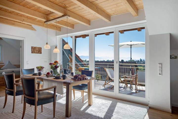 Jacklis House anno 1657 – Eco Apartment with Mountain View, Large Garden & Pool