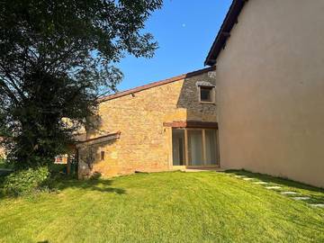 Gîte pour 2 personnes, avec terrasse et jardin à Châtillon (Rhône)